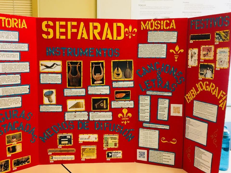 Spanish 473/599 students present on their musical findings