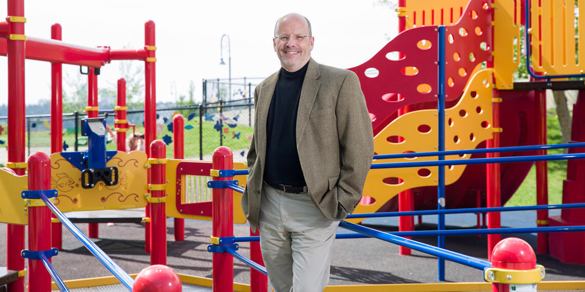 UCalgary’s Dr. Keith Yeates is the senior author on a new study published in the journal Pediatrics which shows that children’s IQs are not impacted by concussions.