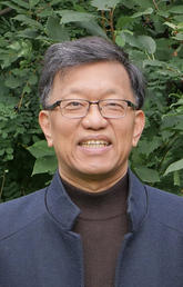 Xiao Jie Yang
