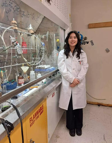 UCalgary Chemistry student and Amgen Scholar, Emily Chang