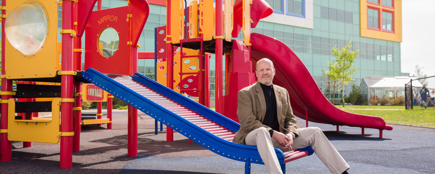 Professor in the Department of Psychology, Keith Yeates aims to better understand the outcomes of childhood brain injury and influences on recovery.