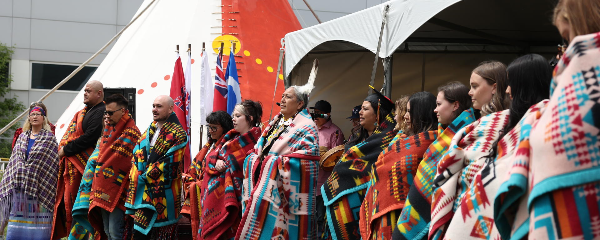 Indigenous students and eldersa at the 2022 Indigenous Graduation Celebration