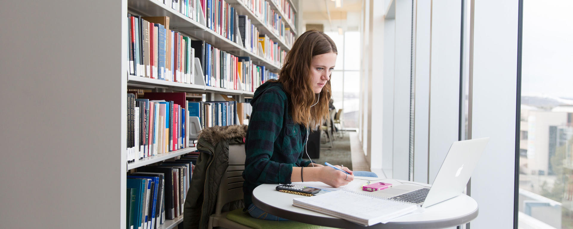 Student in library