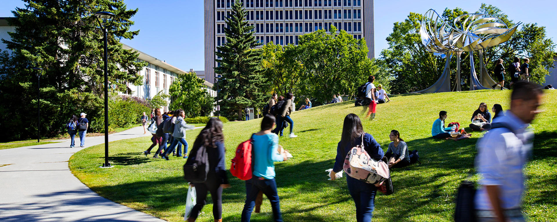 UCalgary students on campus 