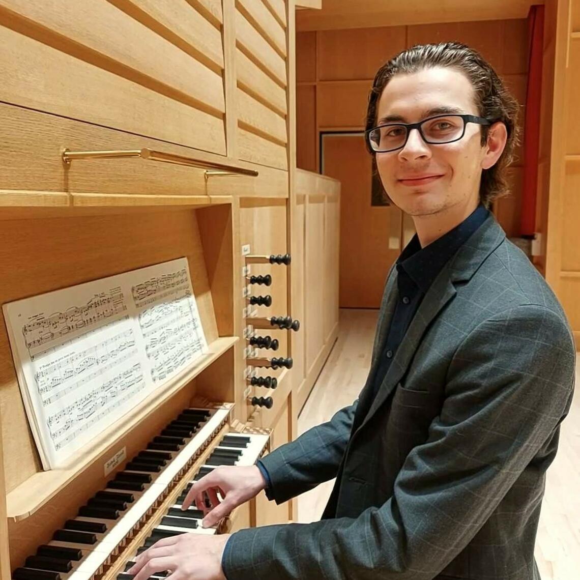 Sebastian Reinberg-Abernethy - Continuo