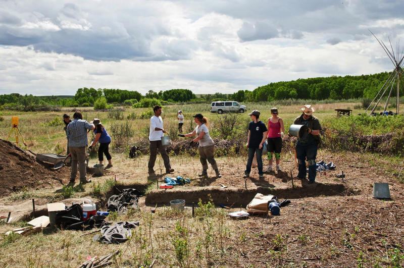 Cluny Fortified Village Archaeological Field School