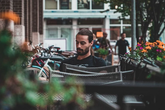 University of Calgary SCPA alumnus Daniel Pelton