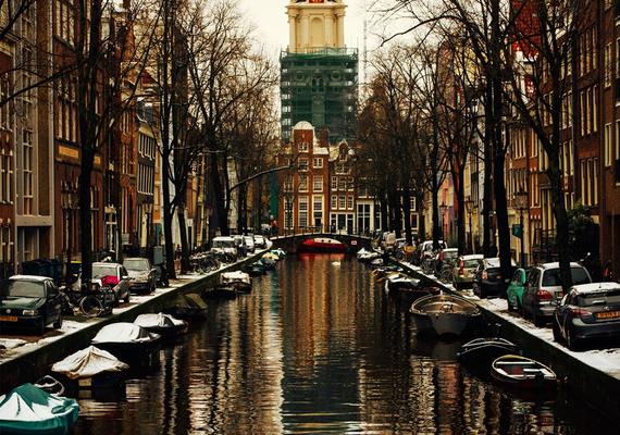 Snowfall in Amsterdam. Picture by Justin Quaintance