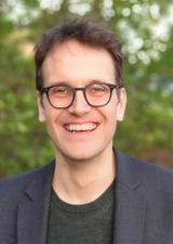 Stefan Headshot