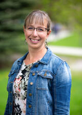 Headshot of Jennifer