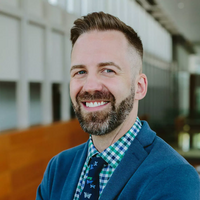 Dr. Derritt Mason Headshot